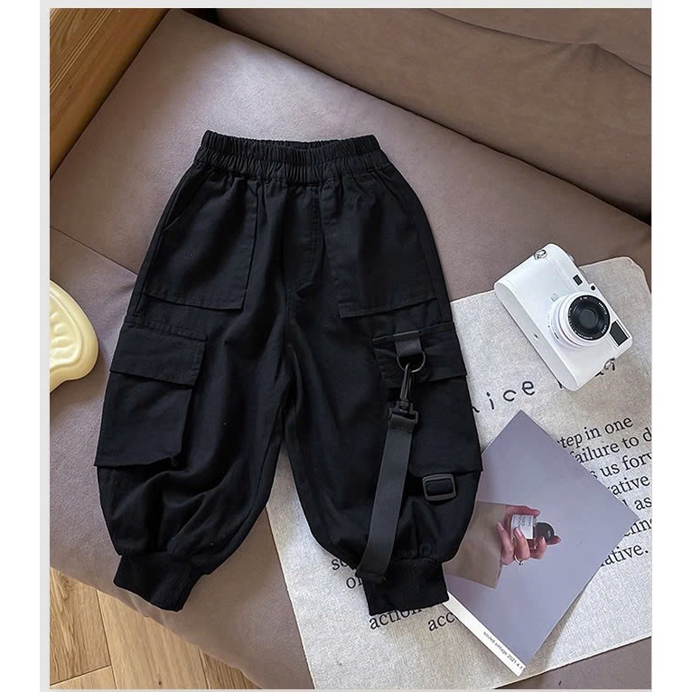 Quần kaki túi hộp bé trai 6 tuổi
